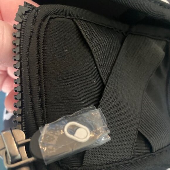 H2O Capsule Sleeve Carrier- Cowbell - Picture 3 of 12